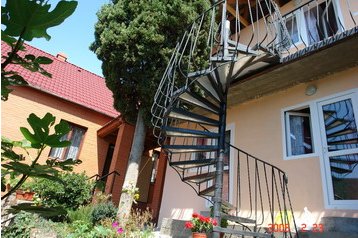 Ucrania Privát Rybačje, Exterior